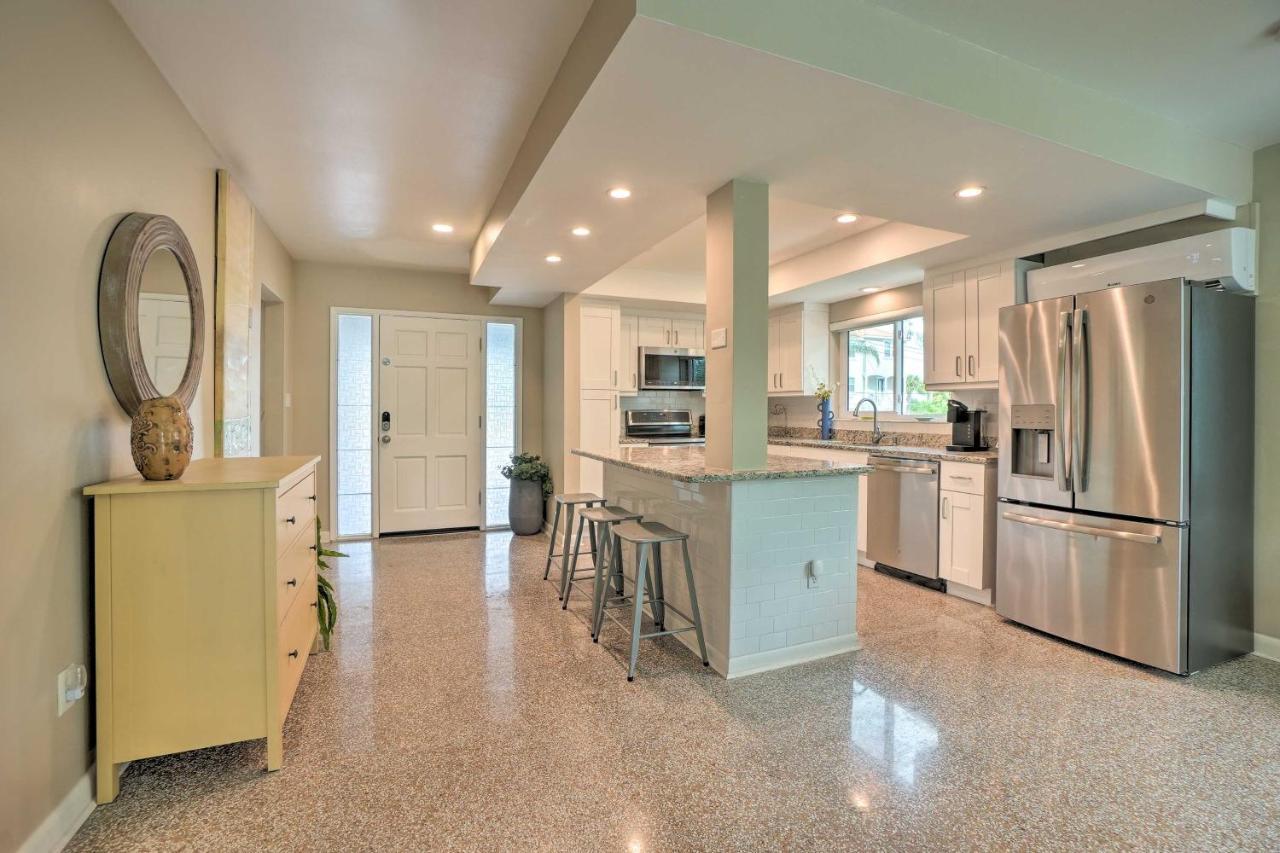 Pet-Friendly Waterfront Home - 2 Mi To Beach! Tarpon Springs Eksteriør billede